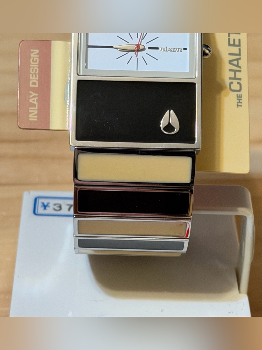 Nixon The Chalet “Max and Relax” Analog Black & Beige Women’s Surf Watch RUNS - Picture 6 of 9